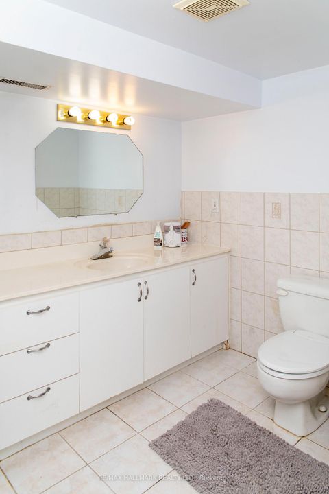 Photo 26 at 86 Church Street S, Crosby, Richmond Hill