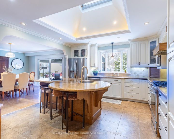 Photo 5 at 13931 Cromar Court, Georgetown, Halton Hills