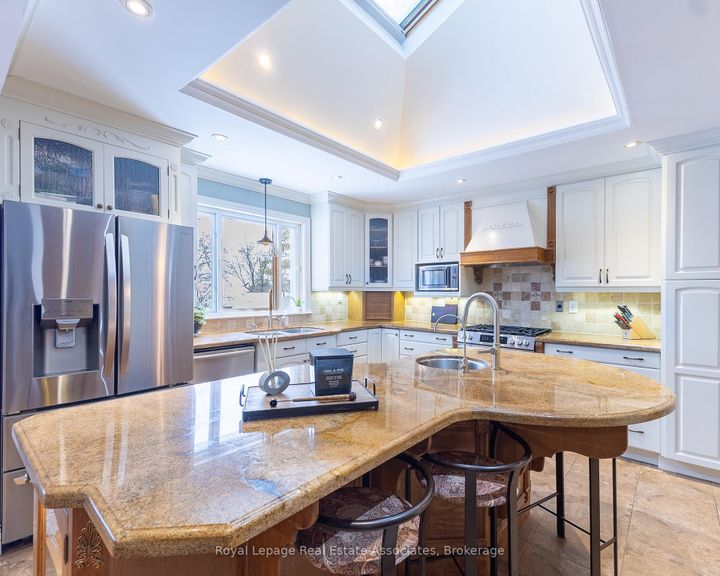 Photo 6 at 13931 Cromar Court, Georgetown, Halton Hills