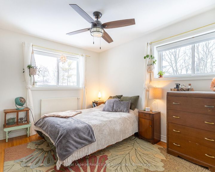 Photo 17 at 13931 Cromar Court, Georgetown, Halton Hills