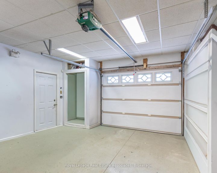 Photo 37 at 13931 Cromar Court, Georgetown, Halton Hills