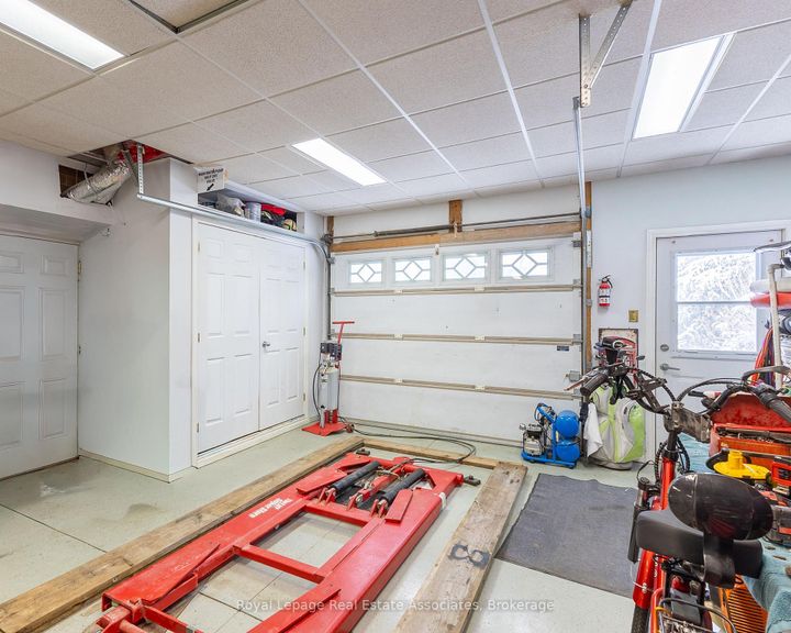 Photo 38 at 13931 Cromar Court, Georgetown, Halton Hills