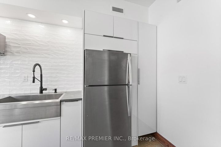 Photo 8 at TH13 - 57 East Liberty Street, Niagara, Toronto