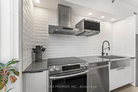 Photo 7 at TH13 - 57 East Liberty Street, Niagara, Toronto