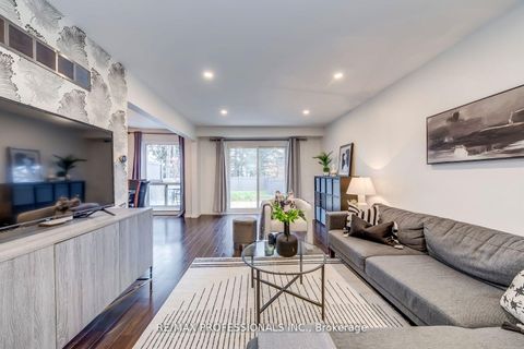 Photo 6 at 51 - 4345 Bloor Street W, Markland Wood, Toronto