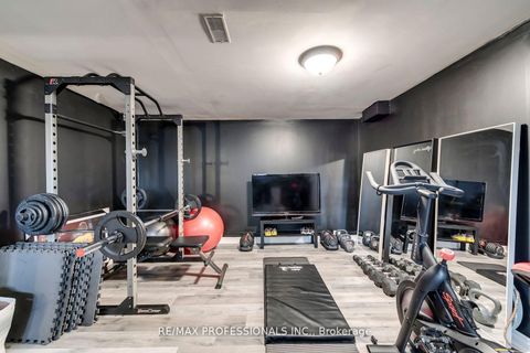 Photo 32 at 51 - 4345 Bloor Street W, Markland Wood, Toronto