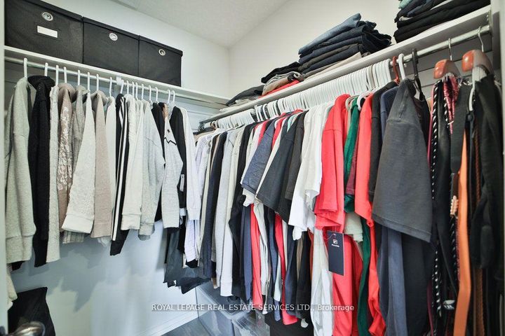 Photo 12 at 15 Mcallistar Drive, Binbrook, Hamilton