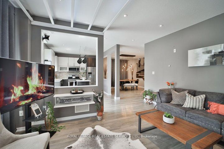 Photo 33 at 15 Mcallistar Drive, Binbrook, Hamilton