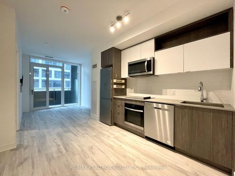 Photo 1 at 216 - 60 Princess Street, Waterfront Communities C8, Toronto