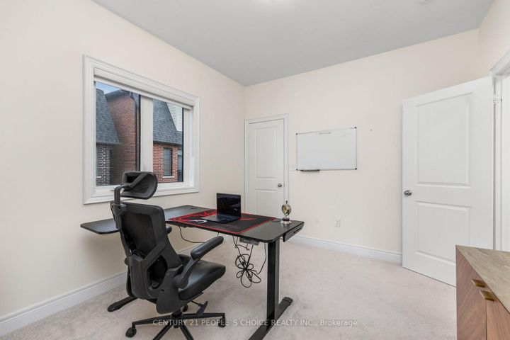 Photo 26 at 64 Coldwell Bay Circle, Kleinburg, Vaughan