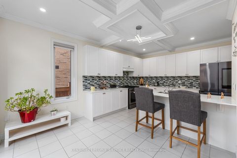 Photo 14 at 64 Coldwell Bay Circle, Kleinburg, Vaughan