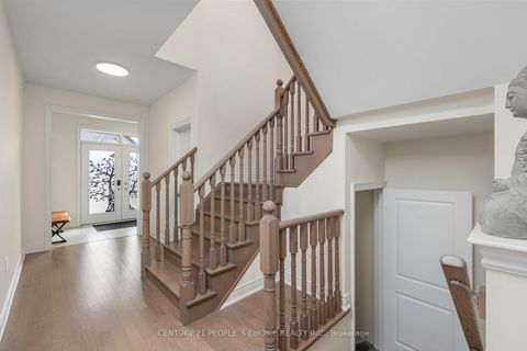 Photo 16 at 64 Coldwell Bay Circle, Kleinburg, Vaughan