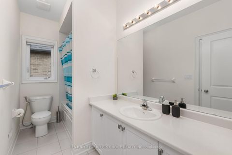 Photo 24 at 64 Coldwell Bay Circle, Kleinburg, Vaughan