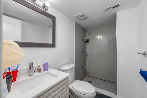 Photo 36 at 64 Coldwell Bay Circle, Kleinburg, Vaughan