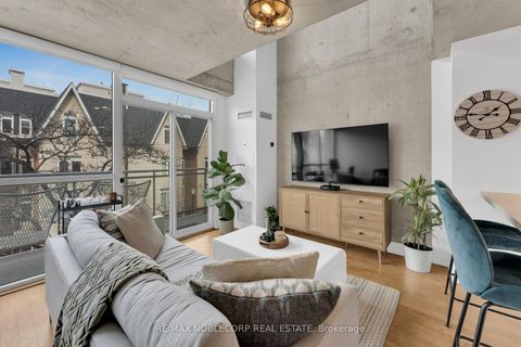 Photo 2 at 323 - 954 King Street W, Niagara, Toronto