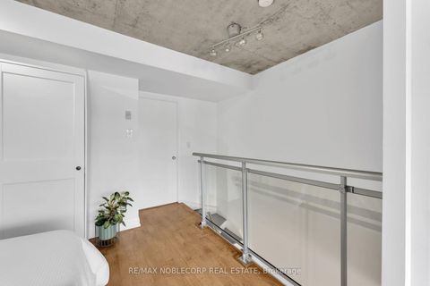 Photo 9 at 323 - 954 King Street W, Niagara, Toronto