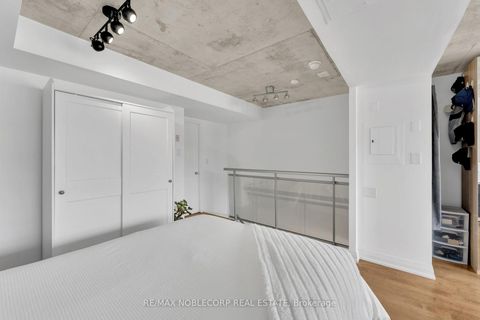 Photo 15 at 323 - 954 King Street W, Niagara, Toronto