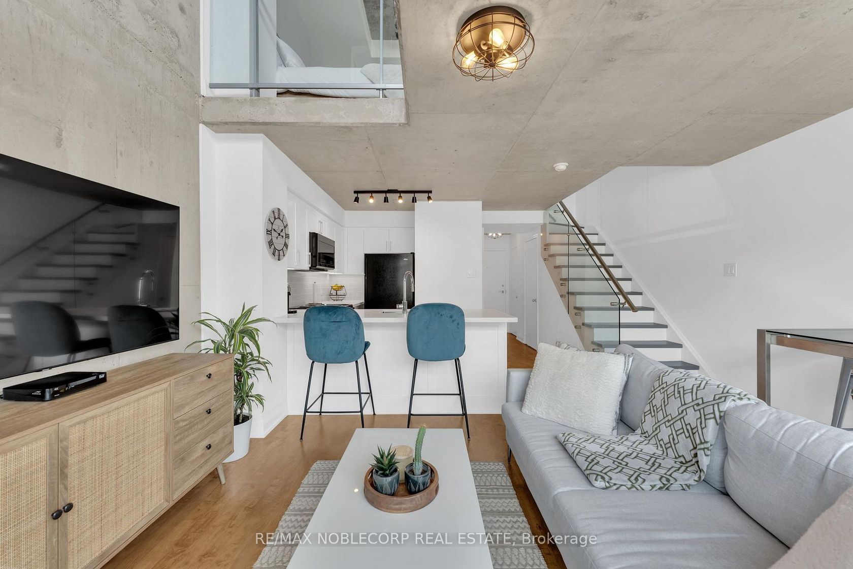 323 - 954 King Street W, Niagara, Toronto 