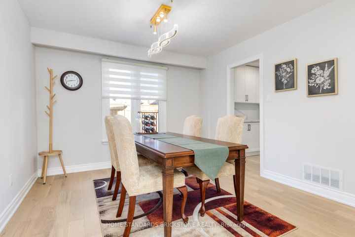 Photo 8 at 25 Hester Court, Royal Orchard, Markham