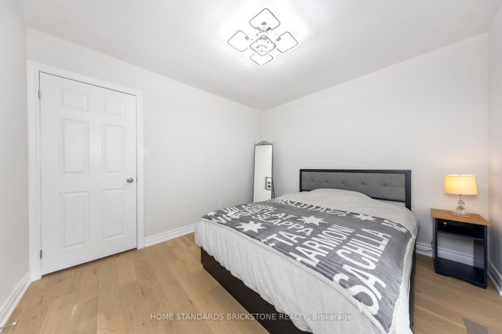 Photo 23 at 25 Hester Court, Royal Orchard, Markham