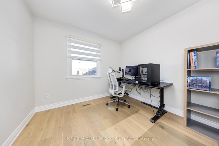 Photo 25 at 25 Hester Court, Royal Orchard, Markham