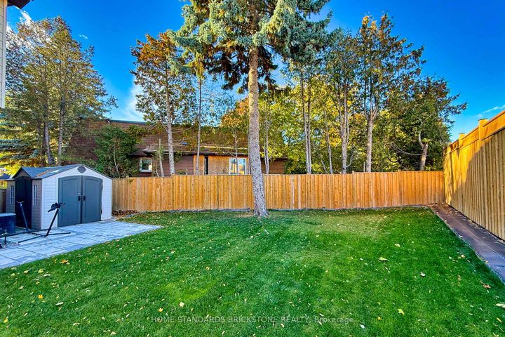 Photo 38 at 25 Hester Court, Royal Orchard, Markham