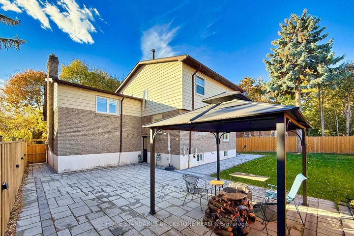 Photo 41 at 25 Hester Court, Royal Orchard, Markham