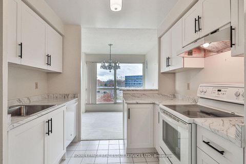 Photo 4 at 611 - 2269 Lake Shore Boulevard W, Mimico, Toronto