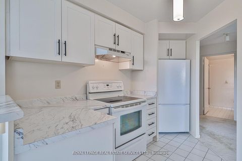 Photo 5 at 611 - 2269 Lake Shore Boulevard W, Mimico, Toronto