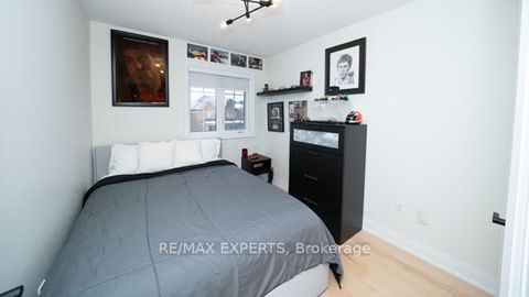 Photo 14 at 111 Argento Crescent, Vellore Village, Vaughan