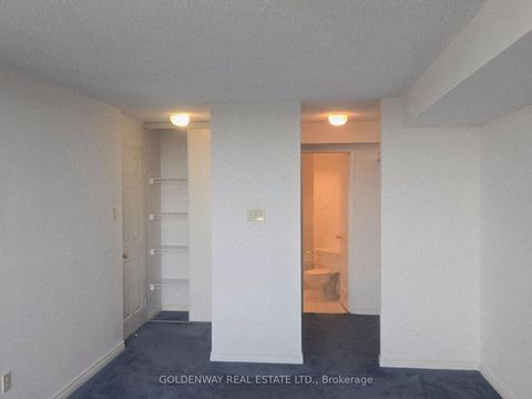 Photo 6 at 1012 - 7300 Yonge Street, Yorkhill, Vaughan