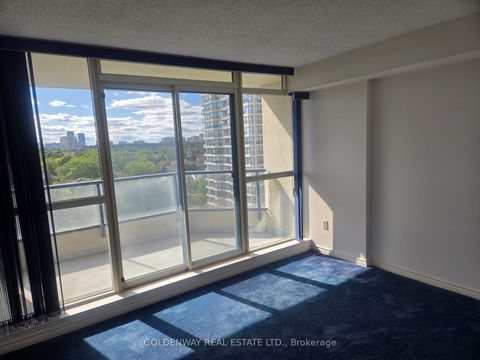 Photo 10 at 1012 - 7300 Yonge Street, Yorkhill, Vaughan