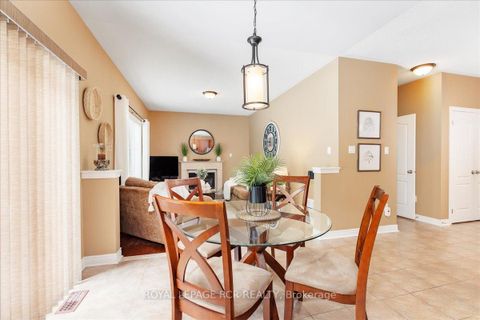 Photo 13 at 392 Kwapis Boulevard, Woodland Hill, Newmarket