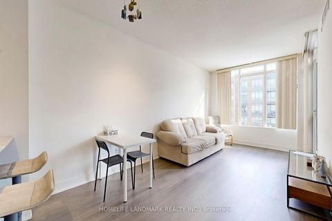 Photo 15 at 513 - 7608 Yonge Street, Yorkhill, Vaughan