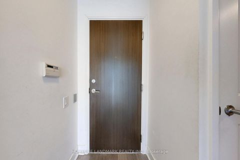 Photo 32 at 513 - 7608 Yonge Street, Yorkhill, Vaughan