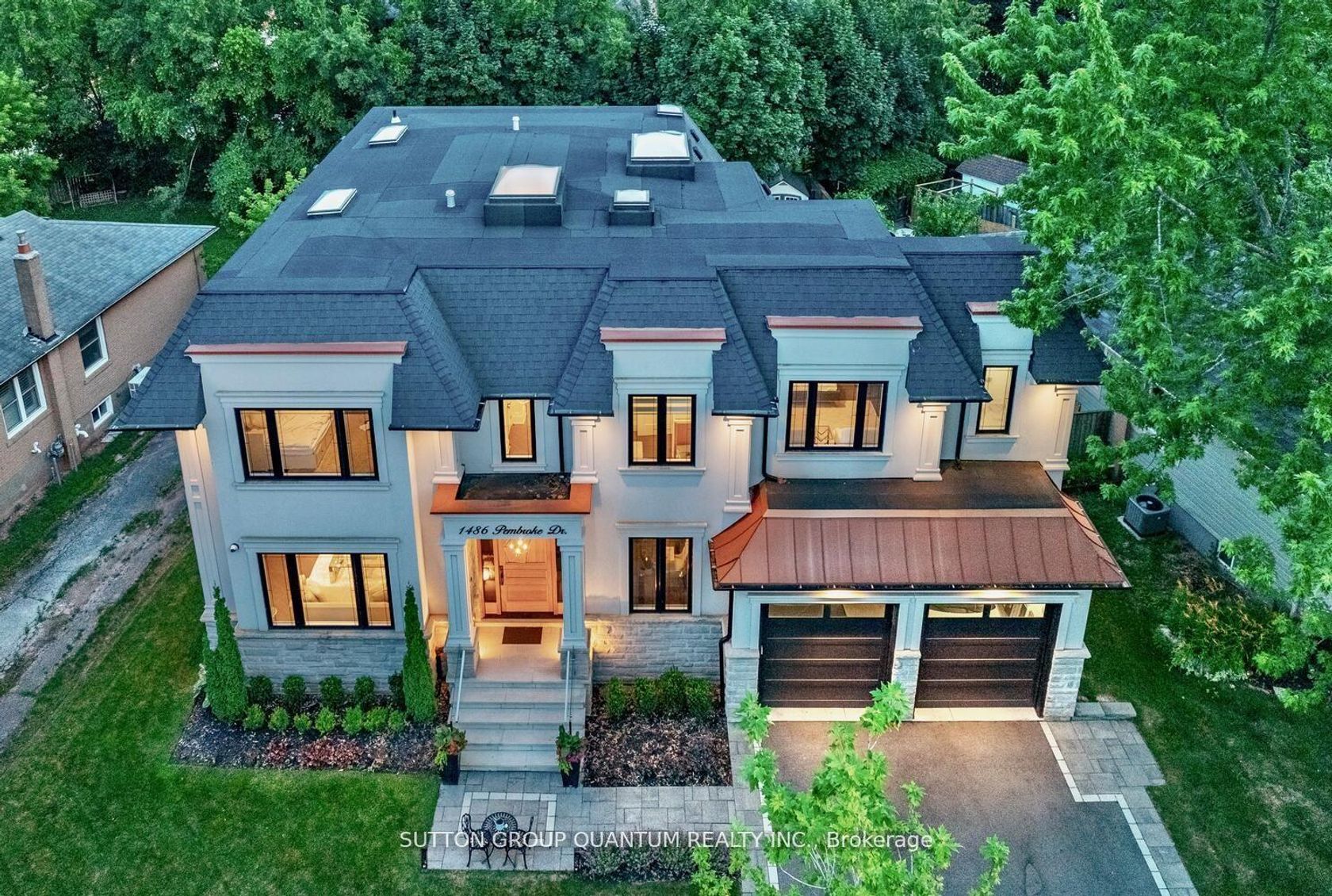 1486 Pembroke Drive, CP College Park, Oakville 