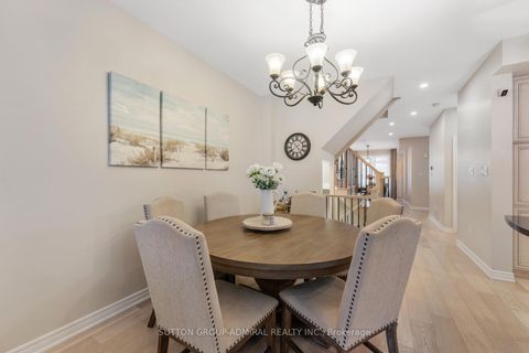 Photo 11 at 5 Millhouse Court, Patterson, Vaughan