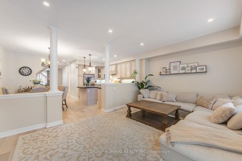 Photo 13 at 5 Millhouse Court, Patterson, Vaughan