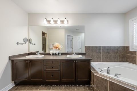 Photo 22 at 5 Millhouse Court, Patterson, Vaughan