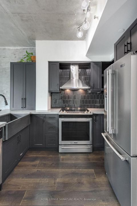 Photo 5 at 811 - 150 East Liberty Street, Niagara, Toronto