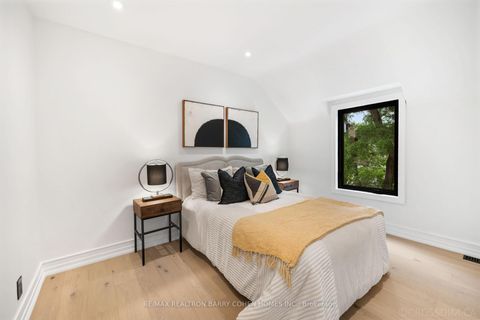 Photo 19 at 12 Fairfield Road, Mount Pleasant East, Toronto