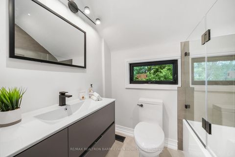 Photo 21 at 12 Fairfield Road, Mount Pleasant East, Toronto