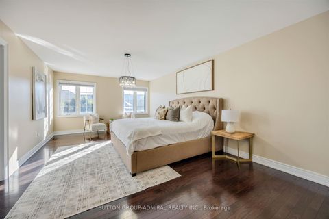 Photo 13 at 22 James Bowman Court, Nobleton, King