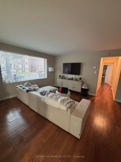 Photo 9 at 97 Oriole Parkway, St. Clair, Toronto