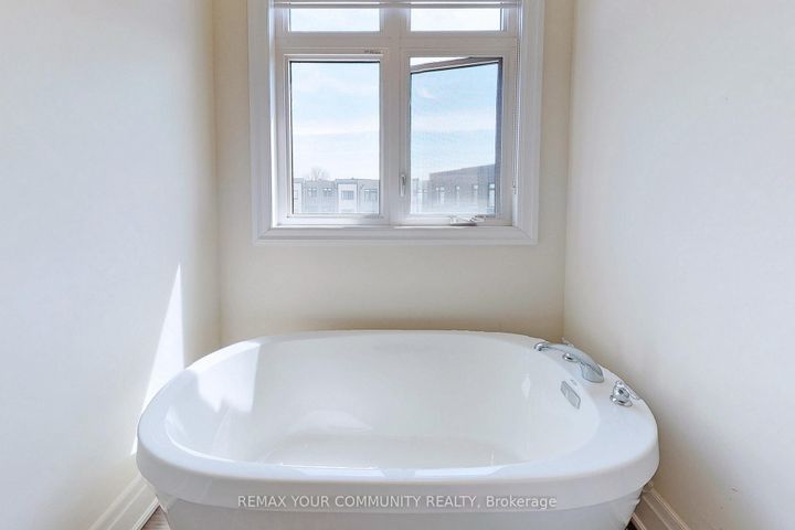 Photo 16 at 251 Thomas Cook Avenue, Patterson, Vaughan