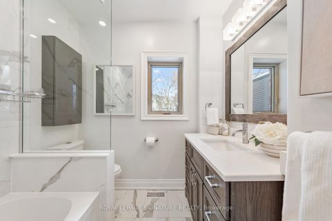 Photo 17 at 238 Roselawn Avenue, Eglinton, Toronto