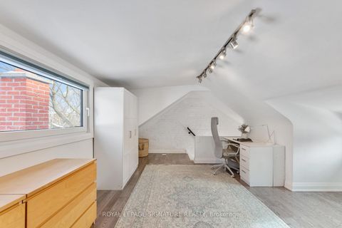 Photo 22 at 238 Roselawn Avenue, Eglinton, Toronto