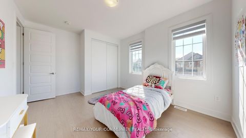 Photo 40 at 32 McBride Trail, Rural Barrie Southeast, Barrie