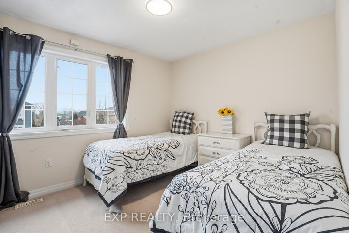 Photo 18 at 41 Monza Drive, Winona Park, Hamilton