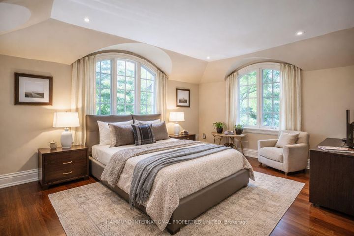 Photo 14 at 1 Ridgecross Road, Humber Valley, Toronto